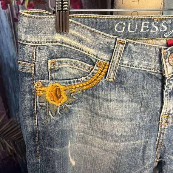 Guess Jeans Foxy Flare Leg embroidered distressed jeans, size 27, excellent - Picture 2 of 16